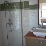 Belle salle de bain avec douche, villa Jacaranda - Location Villa à Marie Galante