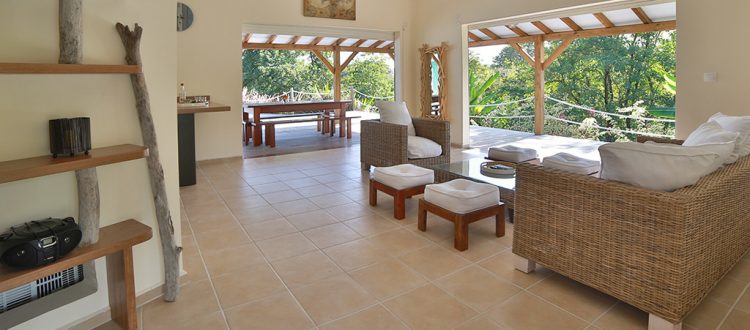 Intérieur confortable de la villa Coccoloba - Location Villa à Marie Galante
